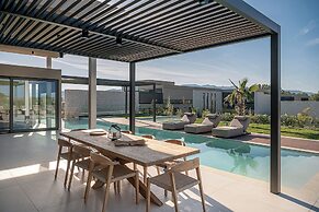 Pnoe Sea Front Experience