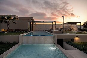 Pnoe Sea Front Experience