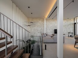 Pnoe Sea Front Experience