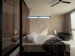 Pnoe Sea Front Experience