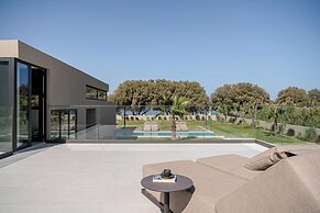 Pnoe Sea Front Experience