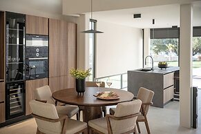 Pnoe Sea Front Experience