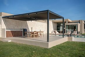 Pnoe Sea Front Experience