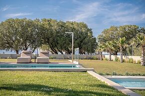 Pnoe Sea Front Experience