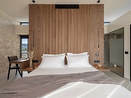 Pnoe Sea Front Experience