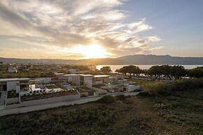 Pnoe Sea Front Experience