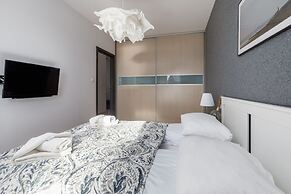 Apartment at the Port-portowa by Renters