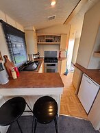 3 Bedroom, 8 Berth, Cosy Static Family Caravan