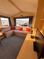 3 Bedroom, 8 Berth, Cosy Static Family Caravan