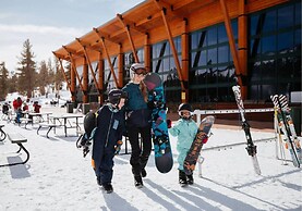 Private Tahoe Ridge Condos with Corp Rental Car Discount and free Tour