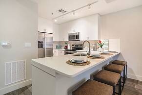 Peaceful Condo Near Bourbon Street