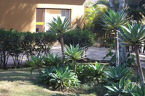 PARADIES HOTEL EXPRESS