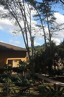 PARADIES HOTEL EXPRESS