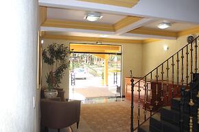 PARADIES HOTEL EXPRESS