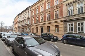 Strzelecka Apartment Cracow by Renters