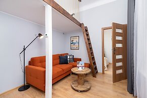 Strzelecka Apartment Cracow by Renters