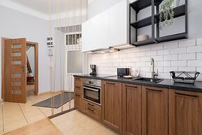 Strzelecka Apartment Cracow by Renters