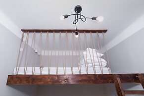 Strzelecka Apartment Cracow by Renters