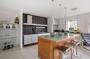 Huge Penthouse - Birmingham Central - Balcony