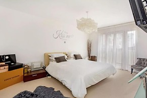 Huge Penthouse - Birmingham Central - Balcony