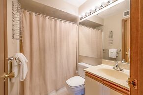 Seven Springs Stoneridge 3 Bedroom Deluxe Condo, Pet Friendly! by RedA