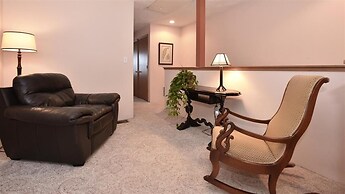 Seven Springs 4 BR Premium Condo, Sleeps 9 by RedAwning - Save 10% on