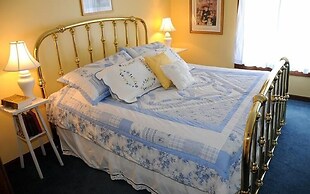 Seven Springs 3 Bedroom Standard Condo with Private Deck 3 Condo by Re