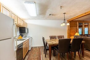 Seven Springs Stoneridge 3 Bedroom Standard Condo - Ski-In/Out, Pet Fr