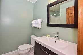 Seven Springs 4 BR Deluxe Townhouse, Sleeps 11! by RedAwning - Save 10