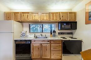 Seven Springs Stoneridge 3 BR + Loft Standard Condo, Pet Friendly! by