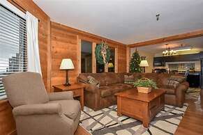 Seven Springs Stoneridge 3 Bedroom Standard Condo with Ski-In/Out, Mou
