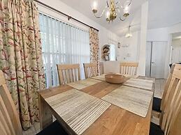 Greatest Grove 4 Bedroom Home by RedAwning