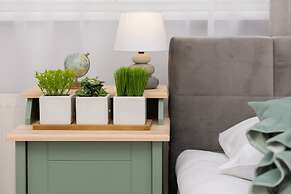 Bemowo Family Apartment by Renters