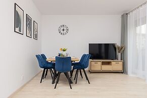 Bemowo Family Apartment by Renters
