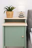 Bemowo Family Apartment by Renters