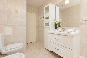 Bemowo Family Apartment by Renters