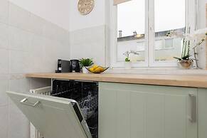 Bemowo Family Apartment by Renters