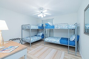 Renovated Home Near Beach and Shopping