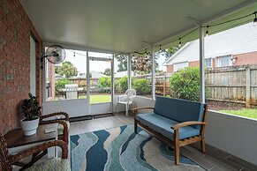 Renovated Home Near Beach and Shopping