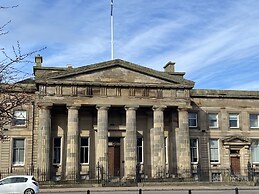 Inviting 1-bed Apartment in Merchant City