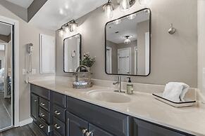 Farmhouse at the Foothills - Perfect Escape