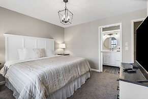 Farmhouse at the Foothills - Perfect Escape