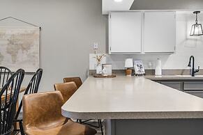 Farmhouse at the Foothills - Perfect Escape