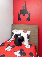 Mickey Mouse Cluff House