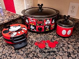 Mickey Mouse Cluff House