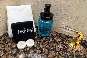 Mickey Mouse Cluff House