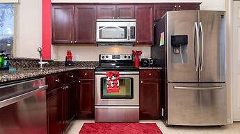 Mickey Mouse Cluff House