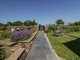 How Hill Farm Cottage