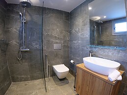 OLD OLIVE TREE COTTAGE