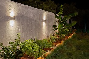 OLD OLIVE TREE COTTAGE